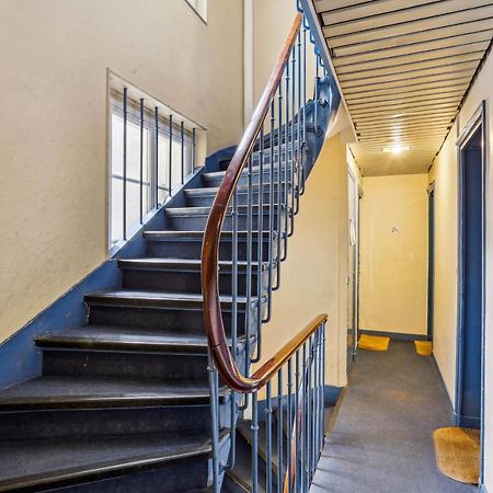 Small Comfortable Studio Near Eiffel Tower Paris Exterior photo
