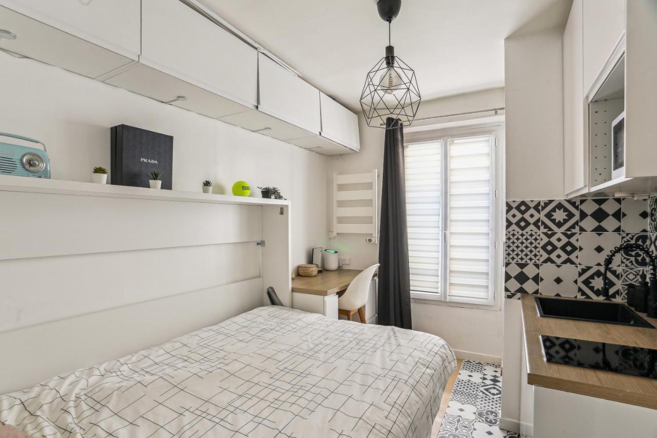 Small Comfortable Studio Near Eiffel Tower Paris Exterior photo
