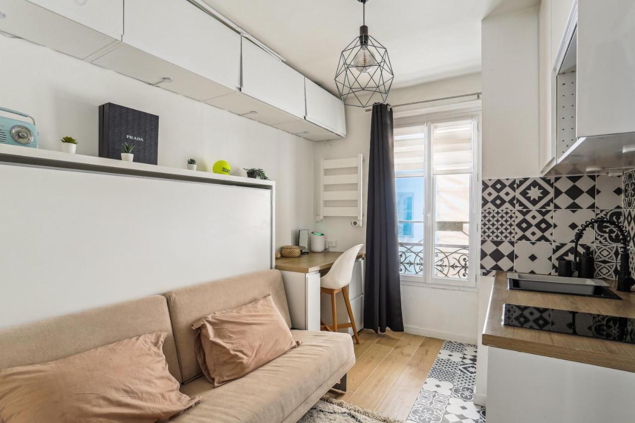 Small Comfortable Studio Near Eiffel Tower Paris Exterior photo